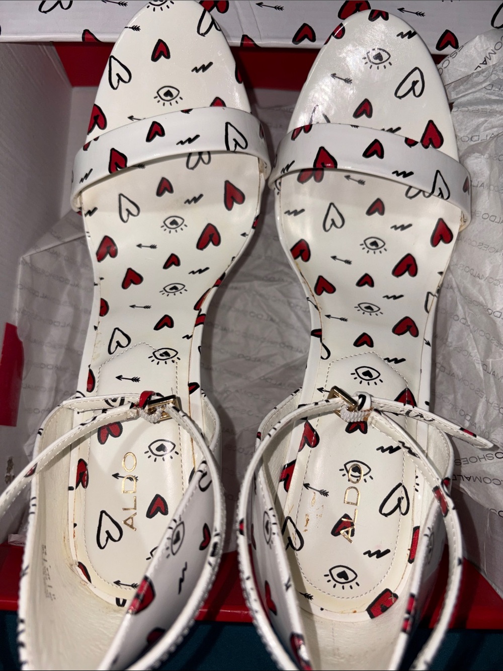 Aldo - White Ankle-Strap Heels with Red & Black Eye doodle- Heart Print -Size 11 - Picture 14 of 16